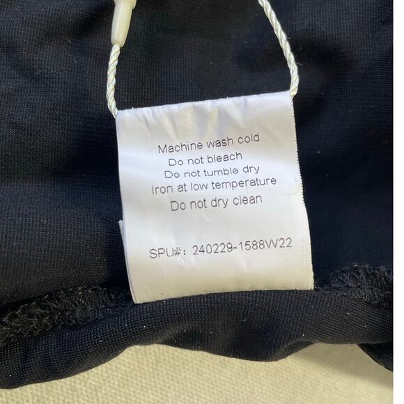 OGL Black Viscose Square Neck Crop Top Size XS Built in Bra NWT - Picture 7 of 7